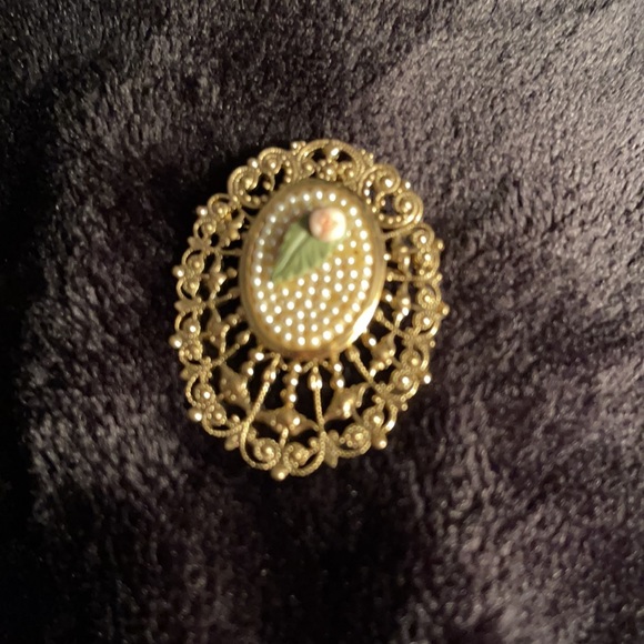 Vintage Pin.   CL/TQ - Picture 2 of 8